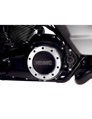 25701086 EMBELLECEDOR DE MOTOR - TAPA DERBY HDMC™ - NEGRO CON MECANIZADO