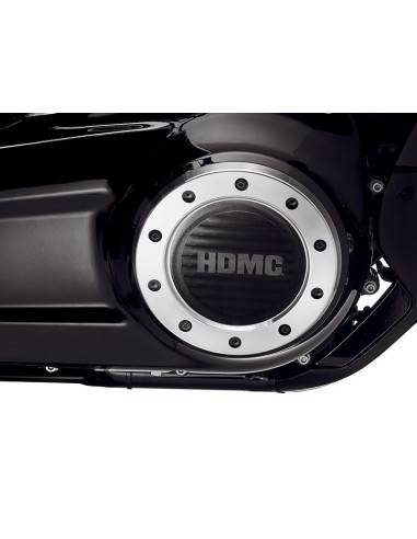 25701088 EMBELLECEDOR DE MOTOR - TAPA DERBY HDMC™ - NEGRO CON MECANIZADO