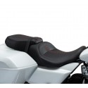 ASIENTO HARLEY DAVIDSON PILLION PARA EL PASAJERO DE PERFIL REBAJADO - COSTURA NARANJA