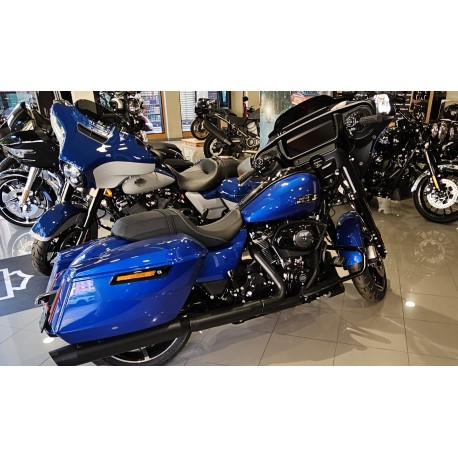 BLUE BURST BLACK HARLEY DAVIDSON STREET GLIDE 2024