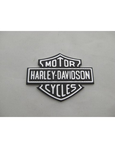 Logotipo Bar&Shield metálico autoadhesivo