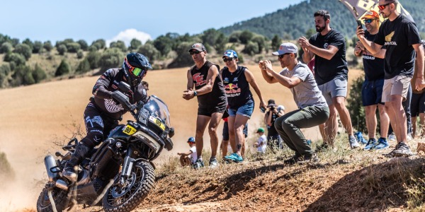 Joan Pedrero y Harley-Davidson: Consolidando el Reinado Off-Road en la Baja Aragón con Siebla Harley-Davidson