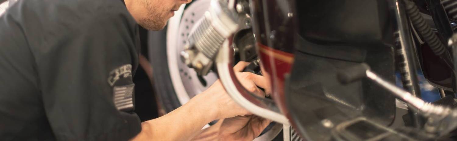 Cambio de Aceite para Harley-Davidson en Málaga: Precio, Frecuencia y Lubricantes Recomendados